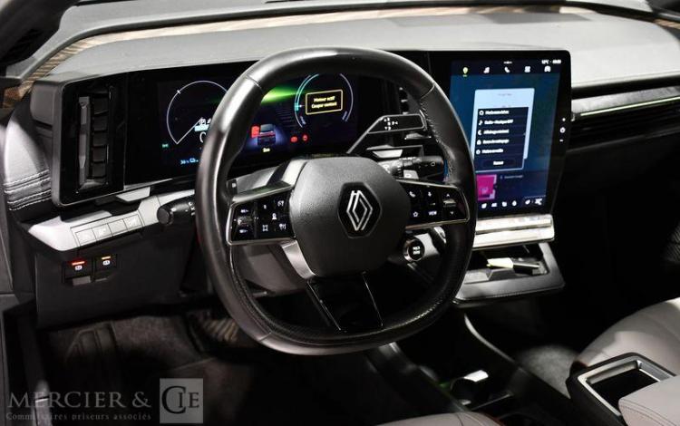 RENAULT MEGANE E-TECH ICONIC EV60 220CH SUPER CHARGE GRIS GL-636-PC