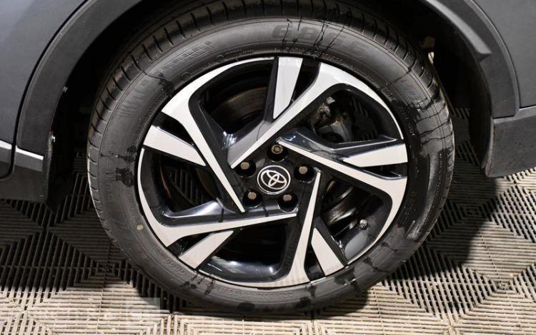 TOYOTA C-HR BLEU GL-648-ES