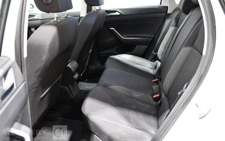 VOLKSWAGEN POLO BLANC GL-795-XT