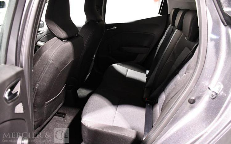 RENAULT CLIO GRIS GL-895-VF