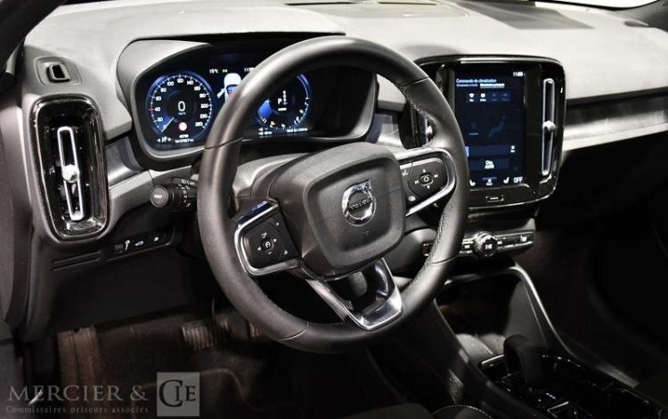 VOLVO XC40 ULTIMATE BEIGE GM-076-TP