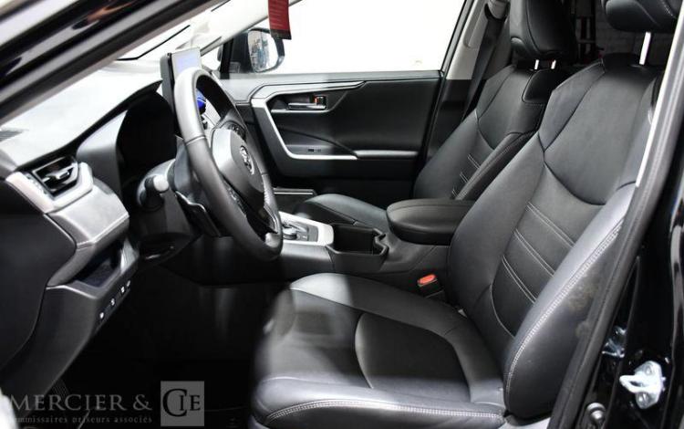 TOYOTA RAV4 NOIR GM-092-WJ