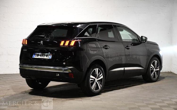 PEUGEOT 3008 ALLURE BLUEHDI 130 S&S NOIR GM-483-WZ