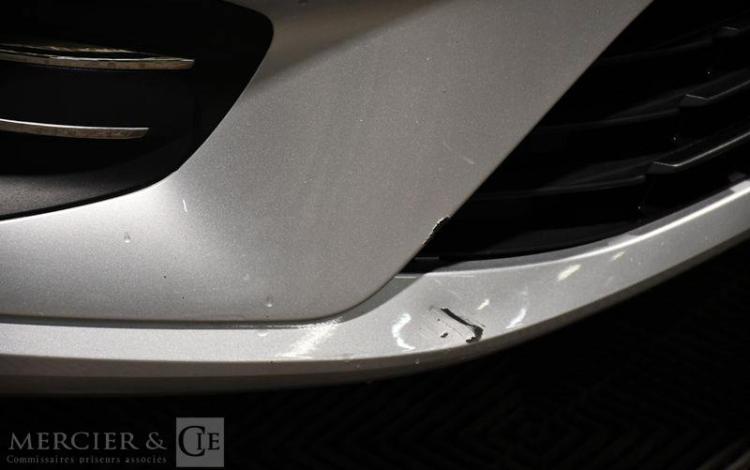 RENAULT CLIO EVOLUTION TCE 90 X-TRONIC GRIS GM-491-NF