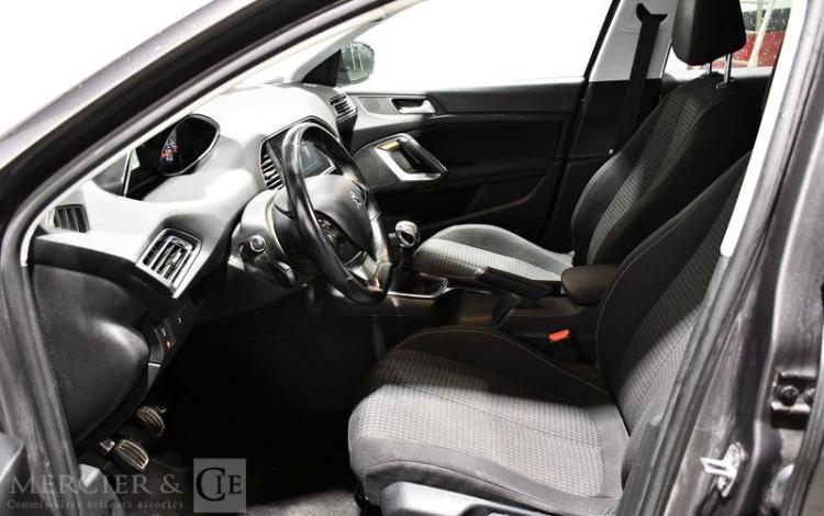 PEUGEOT 308 1,2 PURE TECH 130 ACTIVE MARRON GM-704-NV