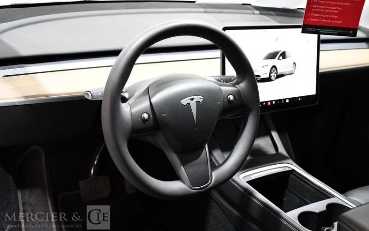 TESLA MODEL Y 300 60KWH STANDARD-RANGE BVA BLANC GN-014-XZ