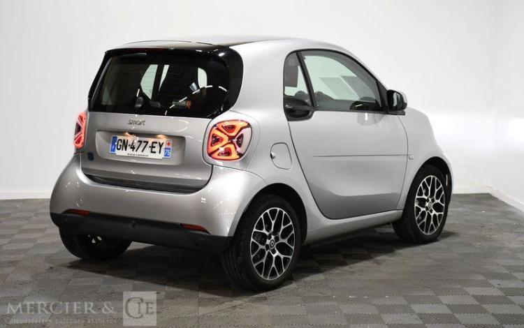 SMART FORTWO COUPE PRIME GRIS GN-477-EY