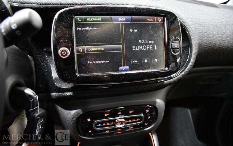 SMART FORTWO COUPE PRIME GRIS GN-477-EY