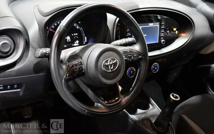 TOYOTA AYGO BLANC GN-947-CH