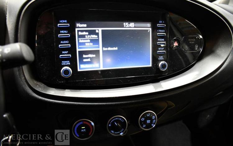 TOYOTA AYGO BLANC GN-947-CH