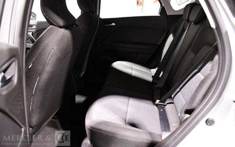 RENAULT CAPTUR GRIS GP-096-LN