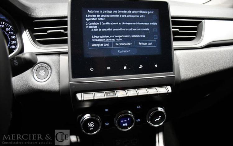 RENAULT CAPTUR GRIS GP-096-LN