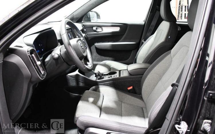 VOLVO XC40 FL B3 START 2M BA BLANC GP-501-NK