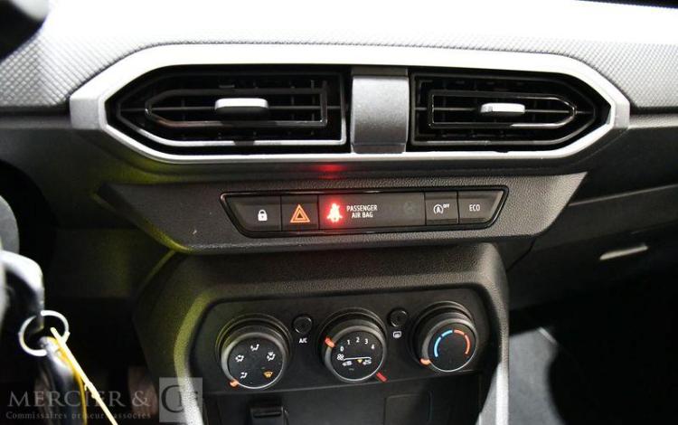 DACIA SANDERO ESSENTIAL ECO-G 100 BLANC GP-893-XY