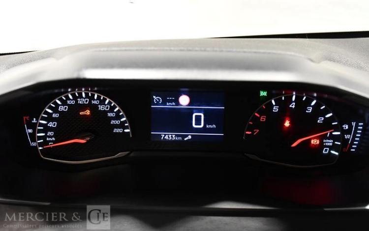 PEUGEOT 208 PURE TECH BLANC GQ-527-MB