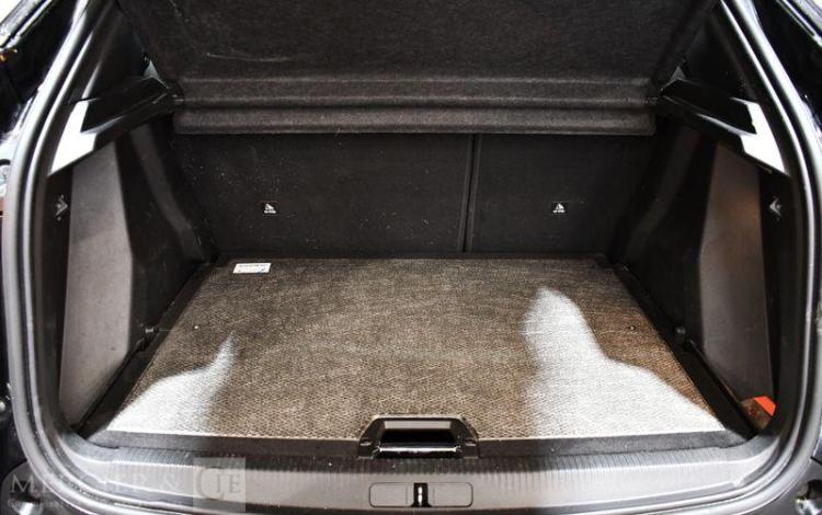 PEUGEOT 2008 ALLURE PACK PURE TECH NOIR GQ-649-LE