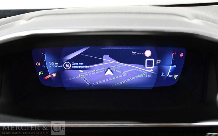 PEUGEOT 2008 ALLURE PACK PURE TECH NOIR GQ-649-LE