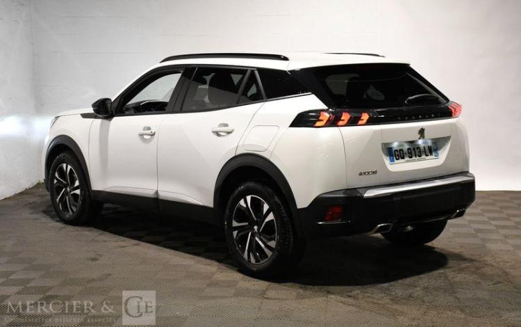PEUGEOT 2008 ALLURE PACK PURE TECH BLANC GQ-913-LW