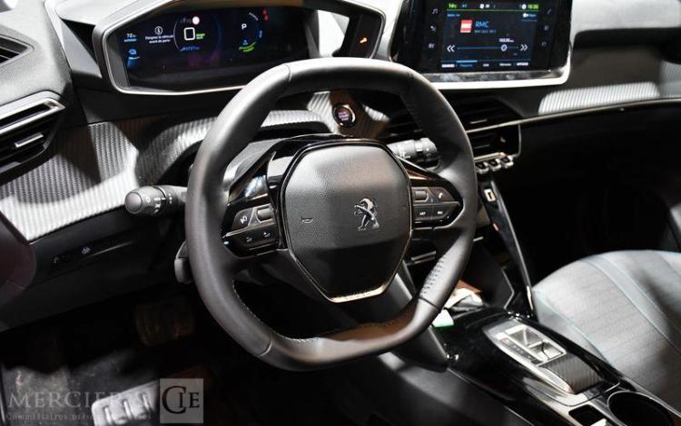 PEUGEOT E-208 ALLURE PACK ROUGE GR-184-YJ