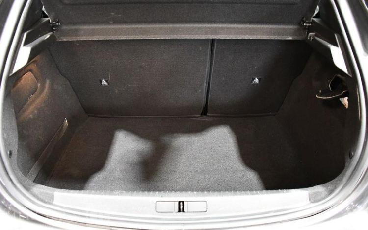 PEUGEOT 208 1.2 PURETECH 100ch STYLE GRIS GR-200-ER