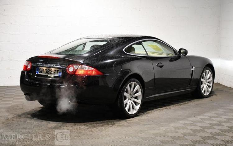 JAGUAR XK COUPE  GR-382-ZT
