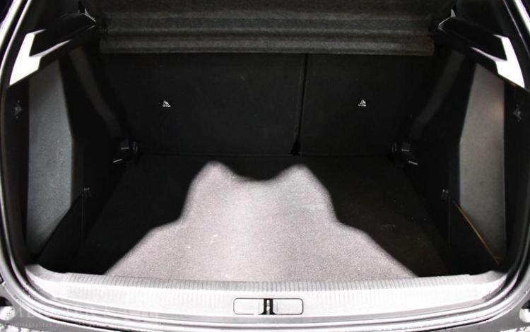 PEUGEOT 2008 1.2 PURETECH 130 ALLURE EAT NOIR GR-448-NV