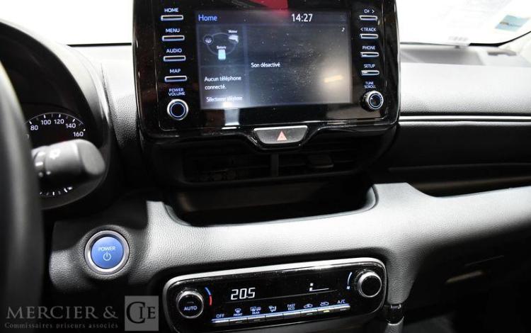 TOYOTA YARIS A.E 1.5 114H HYBRID DYNAMIC BLANC GR-540-TR