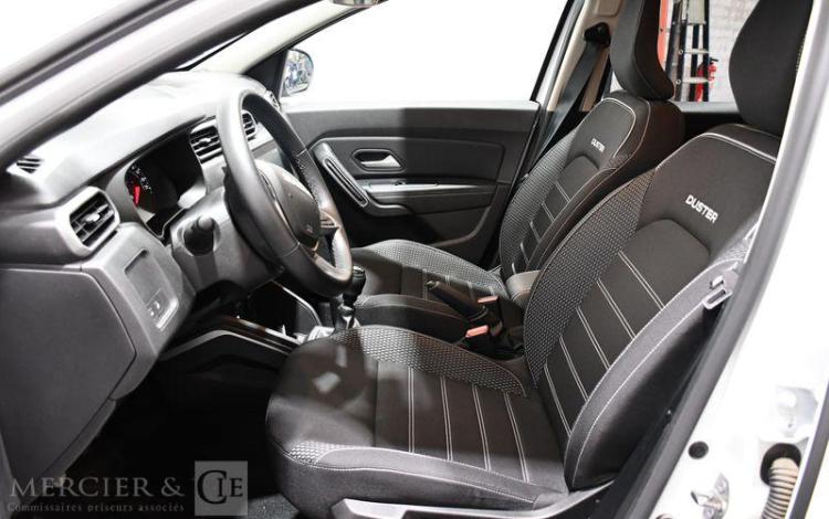 DACIA DUSTER ECO-G 100CH 4X2-B JOURNEY + BLANC GR-804-KG