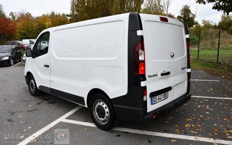 RENAULT TRAFIC GCF L1H1 2T8 BLUE DCI 150 BLANC GS-441-BD