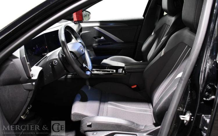 OPEL ASTRA 1,2 TURBO 130 BVA GS NOIR GS-616-ZF