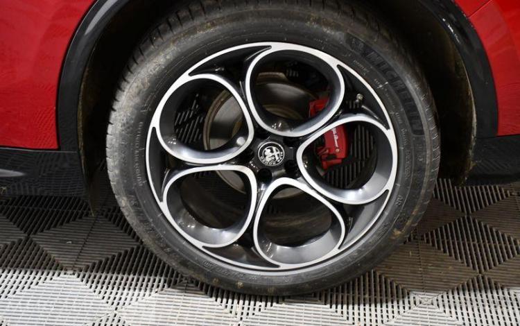 ALFAROMEO STELVIO 2,1 TD 210 AT8 Q4 ROUGE GS-695-DZ