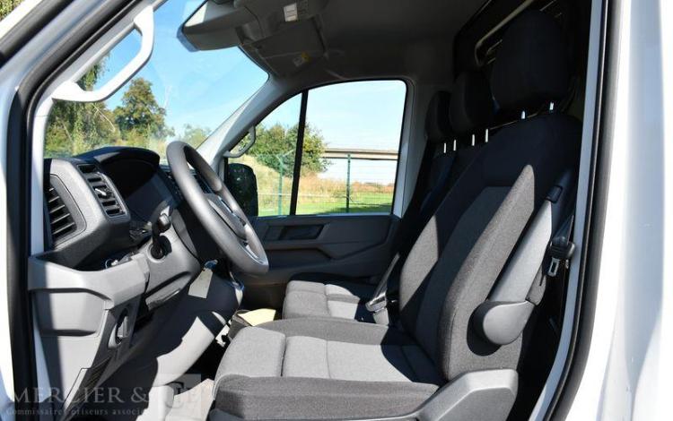 VOLKSWAGEN E-CRAFTER VAN 35 L3H3 11M3 TRAC 136CH BLANC GS-924-CA