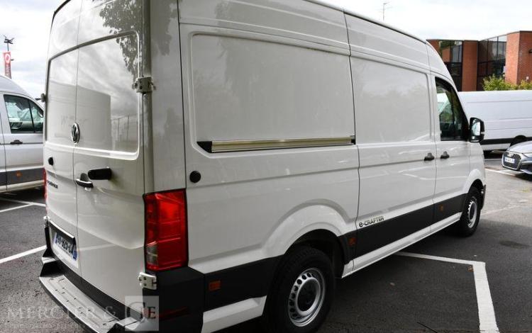 VOLKSWAGEN E-CRAFTER VAN 35 L3H3 11M3 TRAC 136CH BLANC GS-925-CA