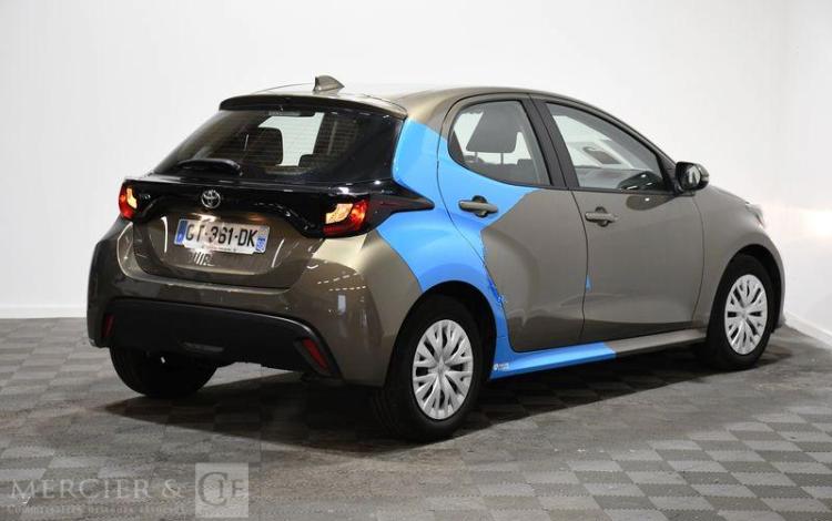 TOYOTA YARIS A,E NG 70 VVT-I DYNAMIC MY22  GT-361-DK