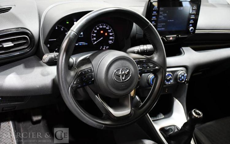 TOYOTA YARIS A,E NG 70 VVT-I DYNAMIC MY22  GT-361-DK