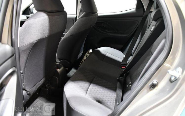 TOYOTA YARIS A,E 70 VVT-I DYNAMIC MY 22 VERT GT-949-DK