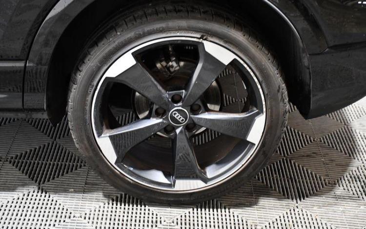 AUDI Q2 35 TFSI 1,5 150CH S-TRONIC NOIR GV-681-XA