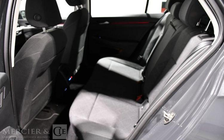 VOLKSWAGEN GOLF A8 GRIS GX-635-FJ