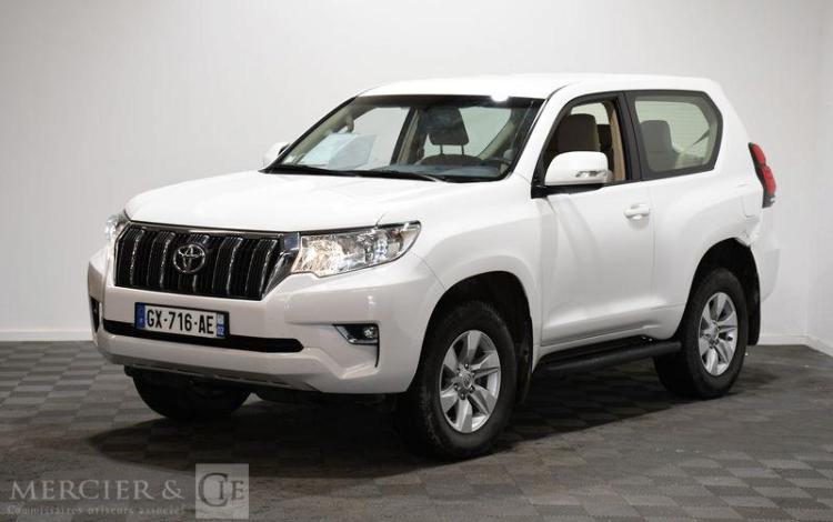 TOYOTA LAND CRUISER BLANC GX-716-AE