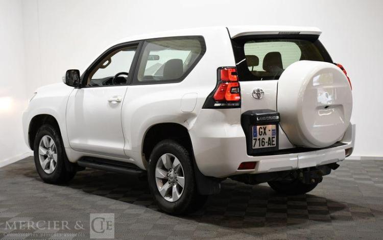 TOYOTA LAND CRUISER BLANC GX-716-AE