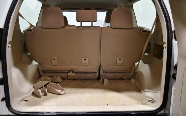 TOYOTA LAND CRUISER BLANC GX-716-AE