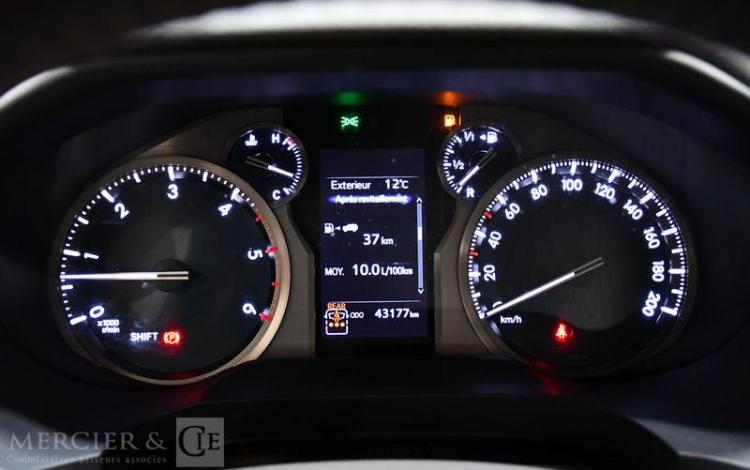 TOYOTA LAND CRUISER BLANC GX-716-AE