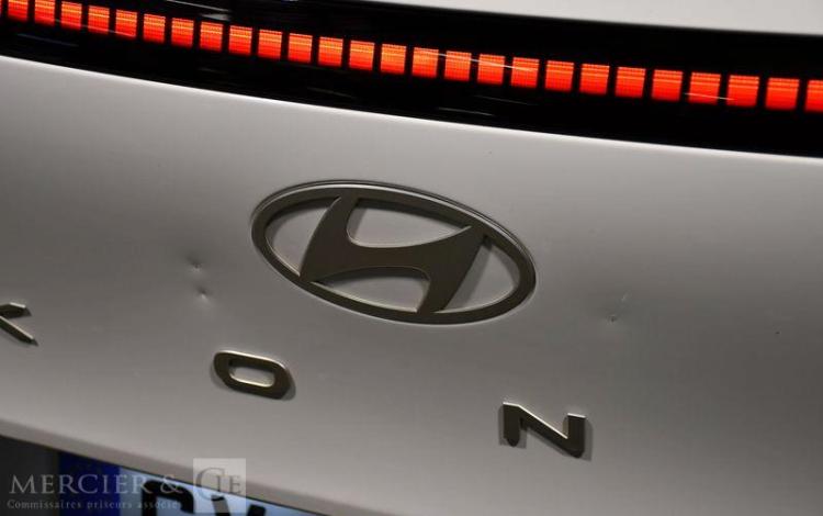 HYUNDAI KONA EXECUTIVE BLANC GX-891-ZD