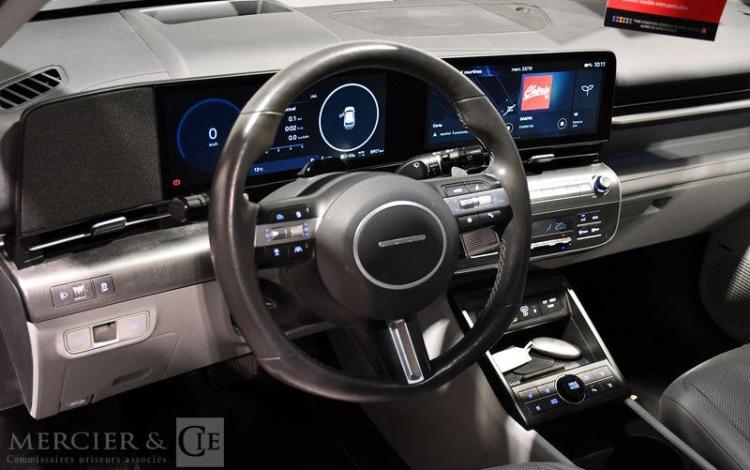 HYUNDAI KONA EXECUTIVE BLANC GX-891-ZD