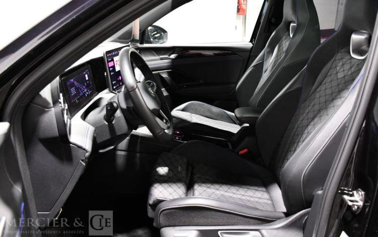 VOLKSWAGEN TIGUAN 1,5 150CH DSG7 R-LINE NOIR GY-213-AY