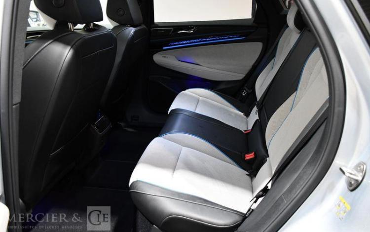 VOLKSWAGEN ID7 GRIS GY-611-NG