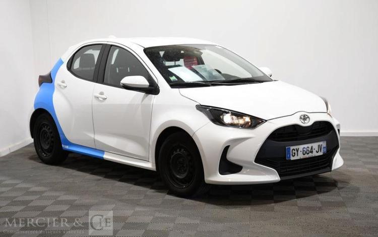 TOYOTA YARIS A,E 1.5 VVTI 120 DYNAMIC BLANC GY-664-JV
