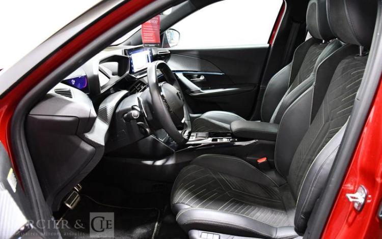 PEUGEOT 2008 GT HYBRID 136 e-D ROUGE GY-925-EQ