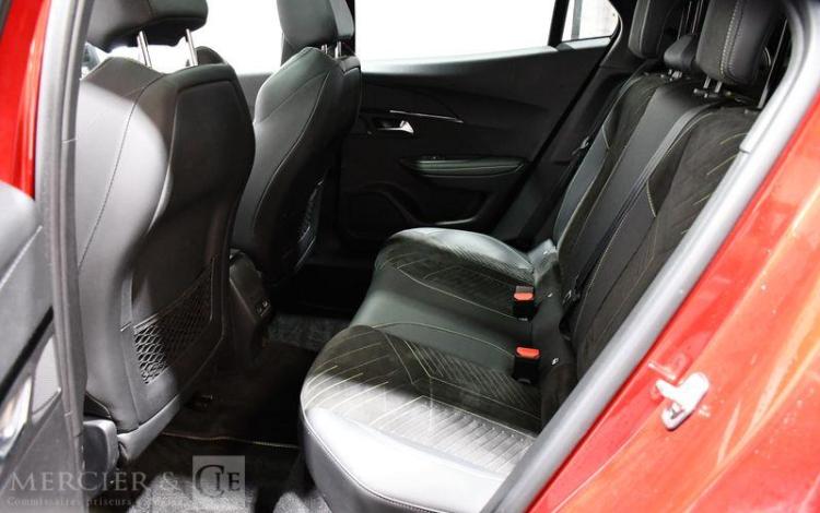 PEUGEOT 2008 GT HYBRID 136 e-D ROUGE GY-925-EQ