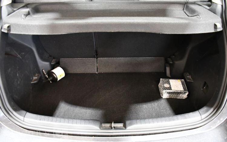 TOYOTA YARIS A,E 1.5 VVTI E 125 DYNAMIC GRIS HA-510-RE